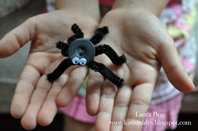 Pipe Cleaner Crafts for Kids Spider Spy