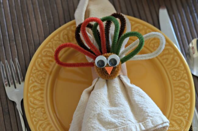 Pipe Cleaner Animal Crafts for Kids Table Napkin Art