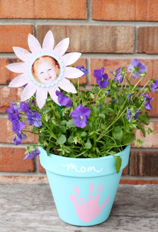 Flower tub with Handcraft for Mom Mother's Day Handprint Crafts For Kids