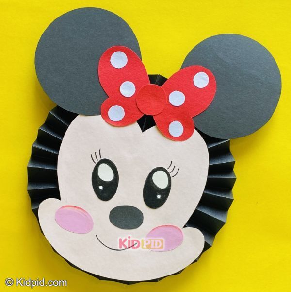 cute Minnie Mouse paper craft face
